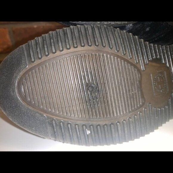 Dr. Martens Black Velvet Combat Boots Size 6 - Picture 6 of 8